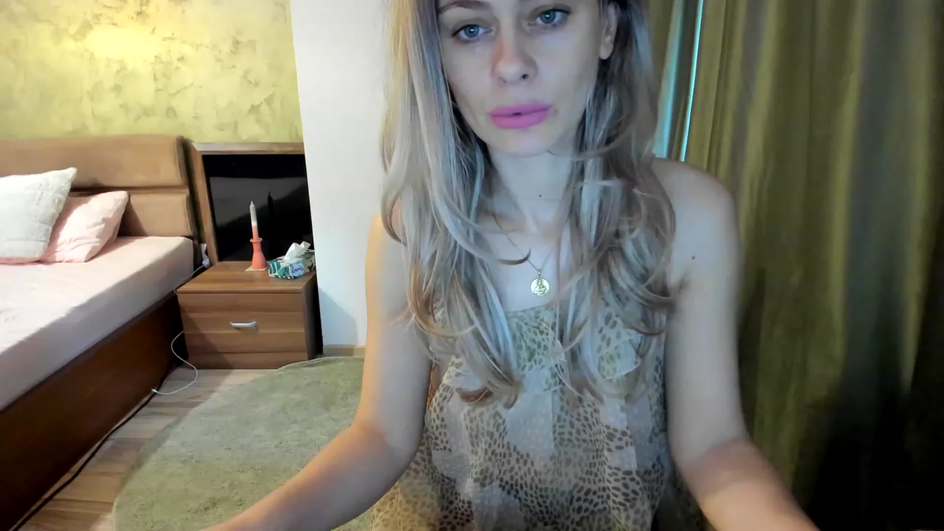 Gallery image thumbnail from DebraPaige's myfreecams stream on, 02/15/2023, 08:15 image 18 of 20