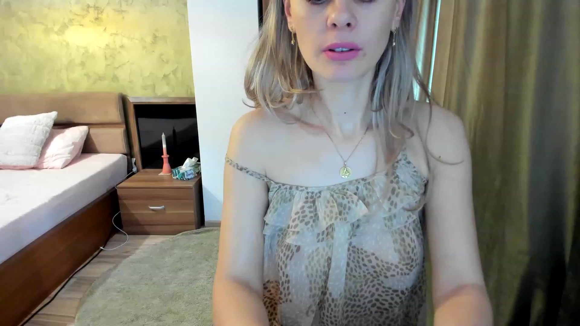 Gallery image thumbnail from DebraPaige's myfreecams stream on, 02/15/2023, 11:49 image 7 of 20