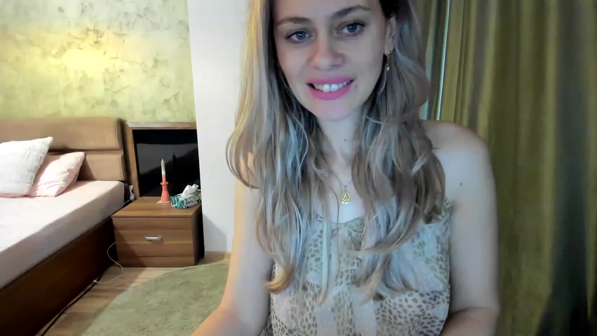 Gallery image thumbnail from DebraPaige's myfreecams stream on, 02/15/2023, 14:32 image 5 of 20
