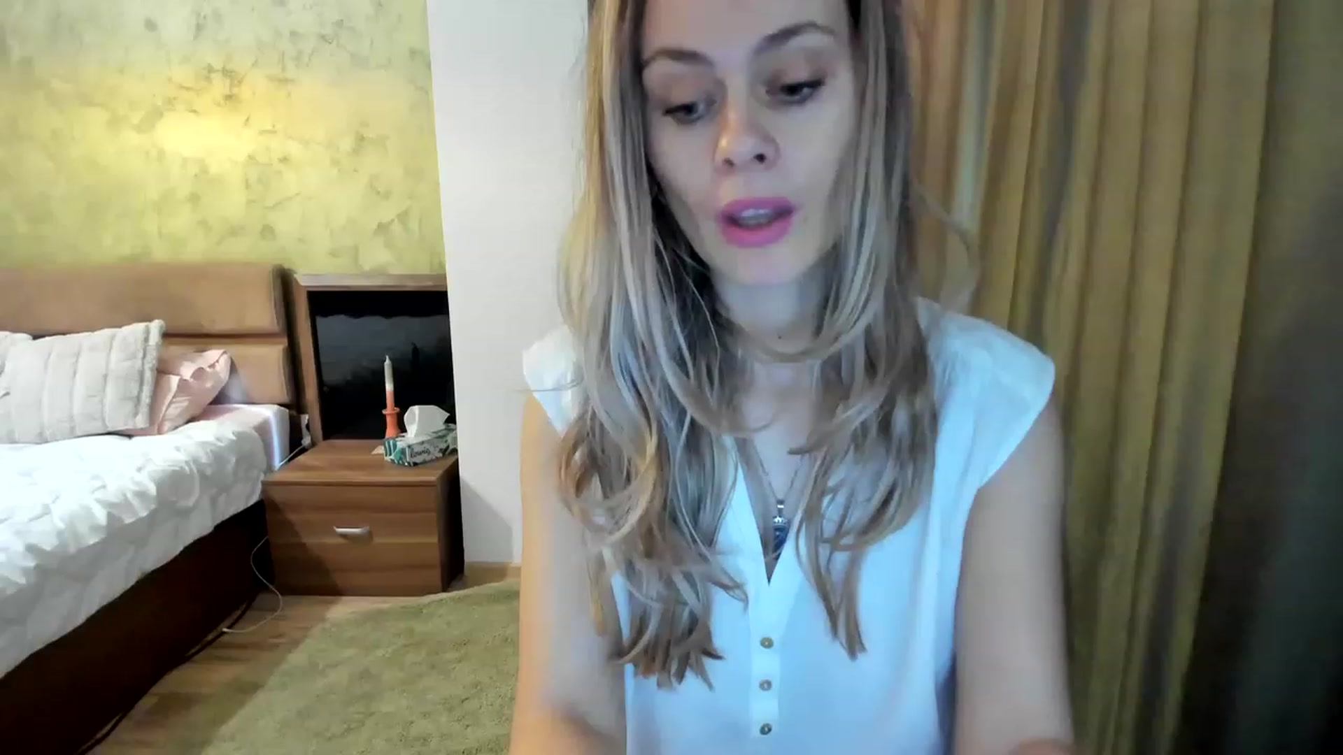 Gallery image thumbnail from DebraPaige's myfreecams stream on, 02/17/2023, 09:56 image 3 of 20