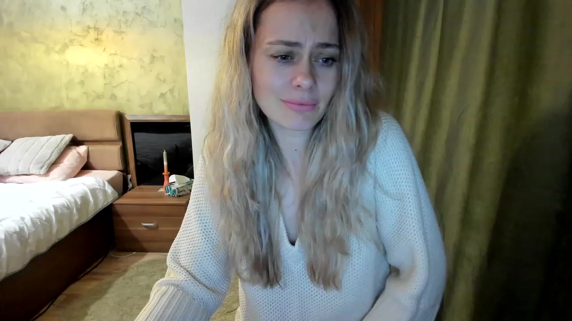 Gallery image thumbnail from DebraPaige's myfreecams stream on, 02/20/2023, 17:25 image 4 of 20