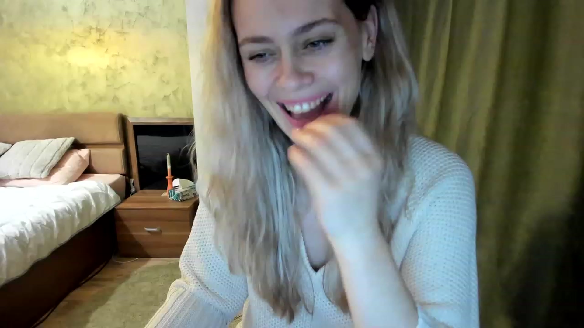 Gallery image thumbnail from DebraPaige's myfreecams stream on, 02/20/2023, 17:25 image 8 of 20