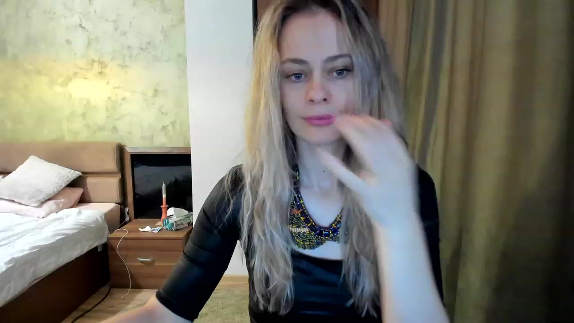 Gallery image thumbnail from DebraPaige's myfreecams stream on, 02/21/2023, 08:36 image 7 of 20