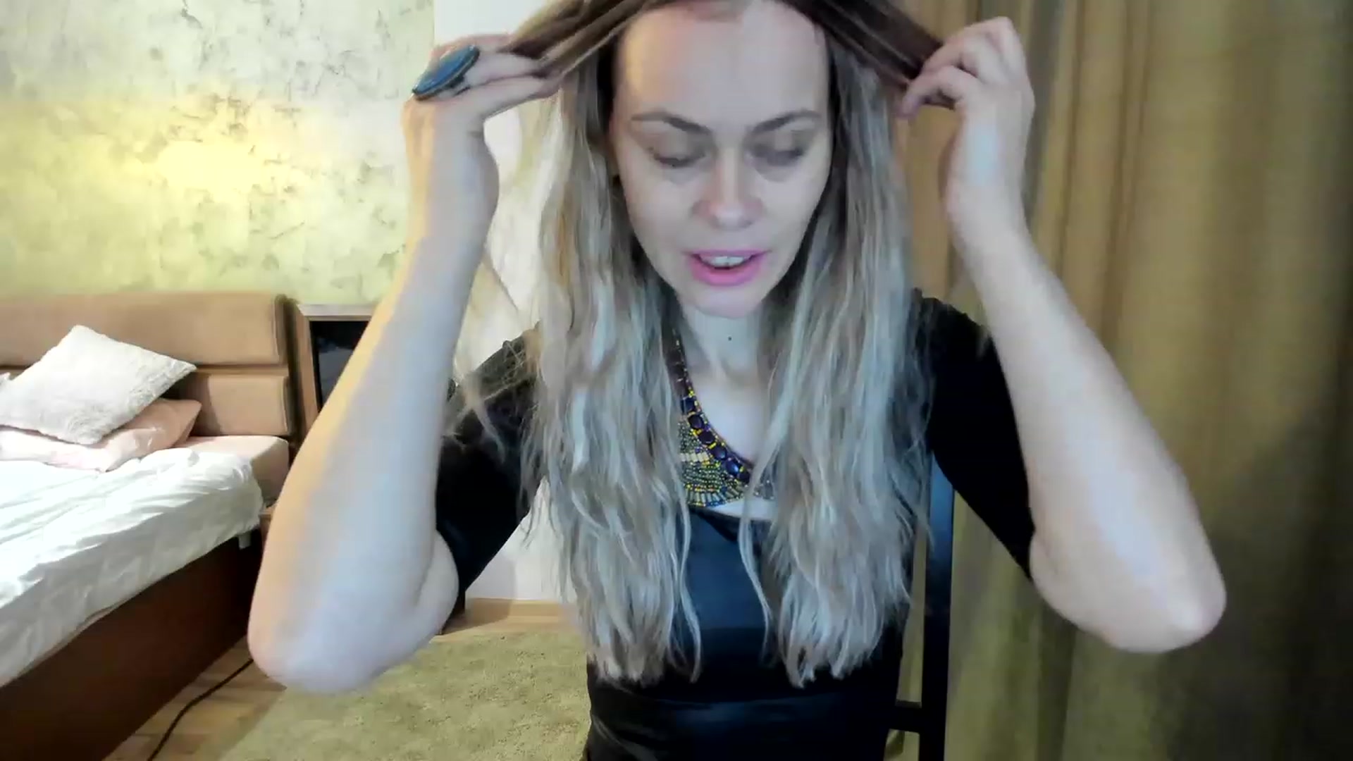 Gallery image thumbnail from DebraPaige's myfreecams stream on, 02/21/2023, 08:36 image 17 of 20