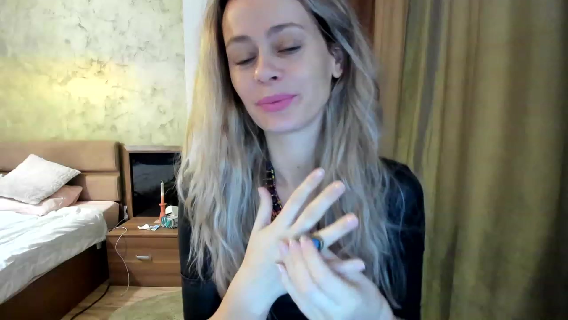 Gallery image thumbnail from DebraPaige's myfreecams stream on, 02/21/2023, 08:36 image 8 of 20