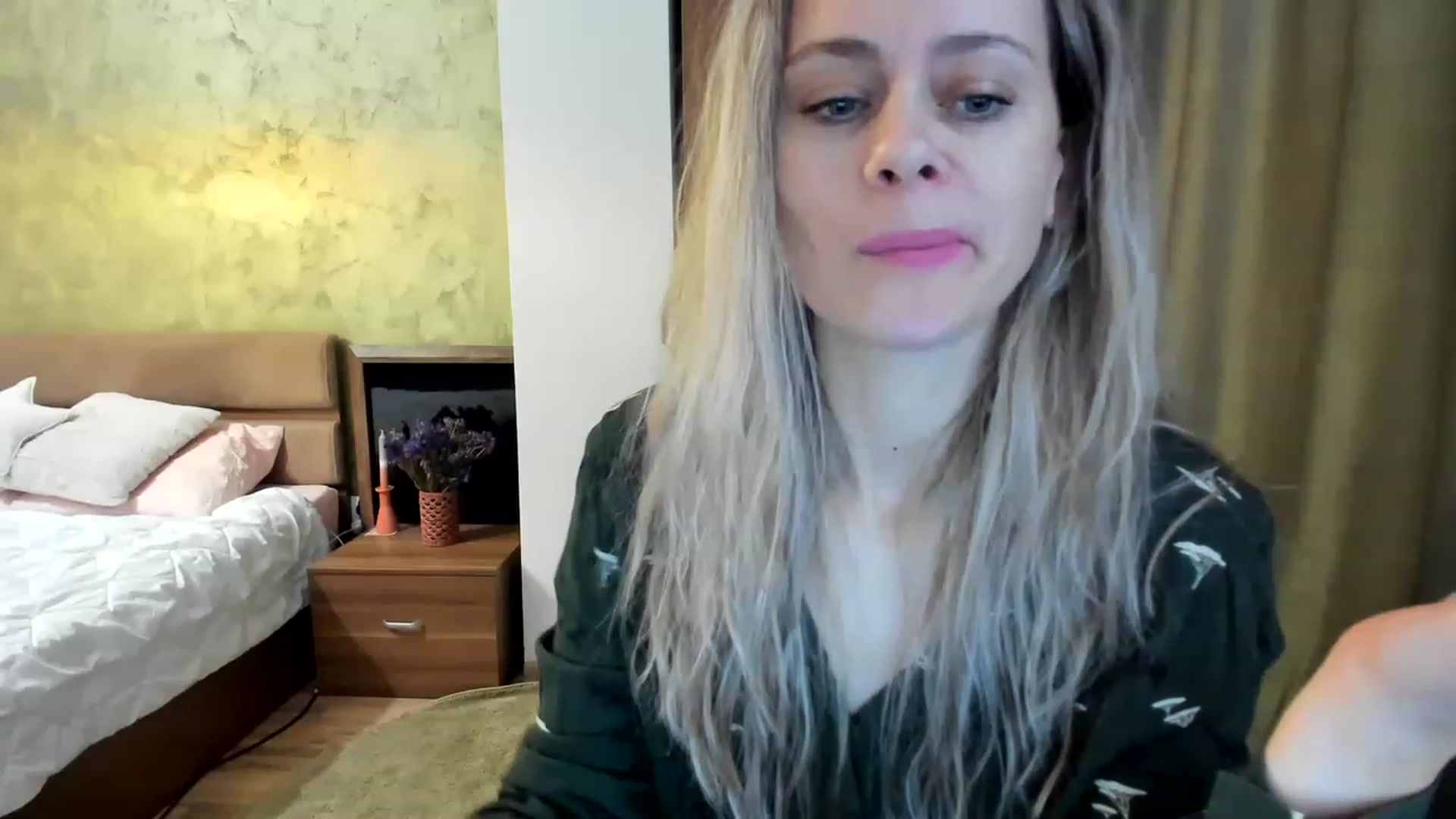 Gallery image thumbnail from DebraPaige's myfreecams stream on, 02/22/2023, 11:28 image 10 of 20