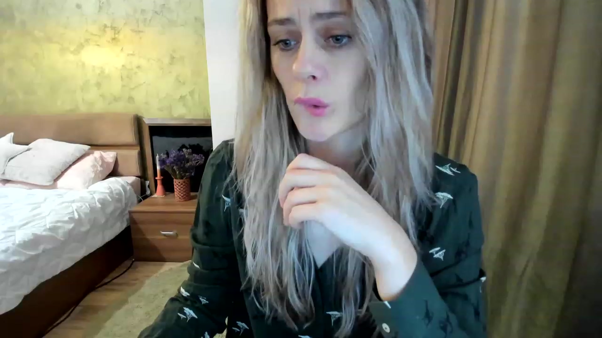 Gallery image thumbnail from DebraPaige's myfreecams stream on, 02/22/2023, 11:28 image 8 of 20