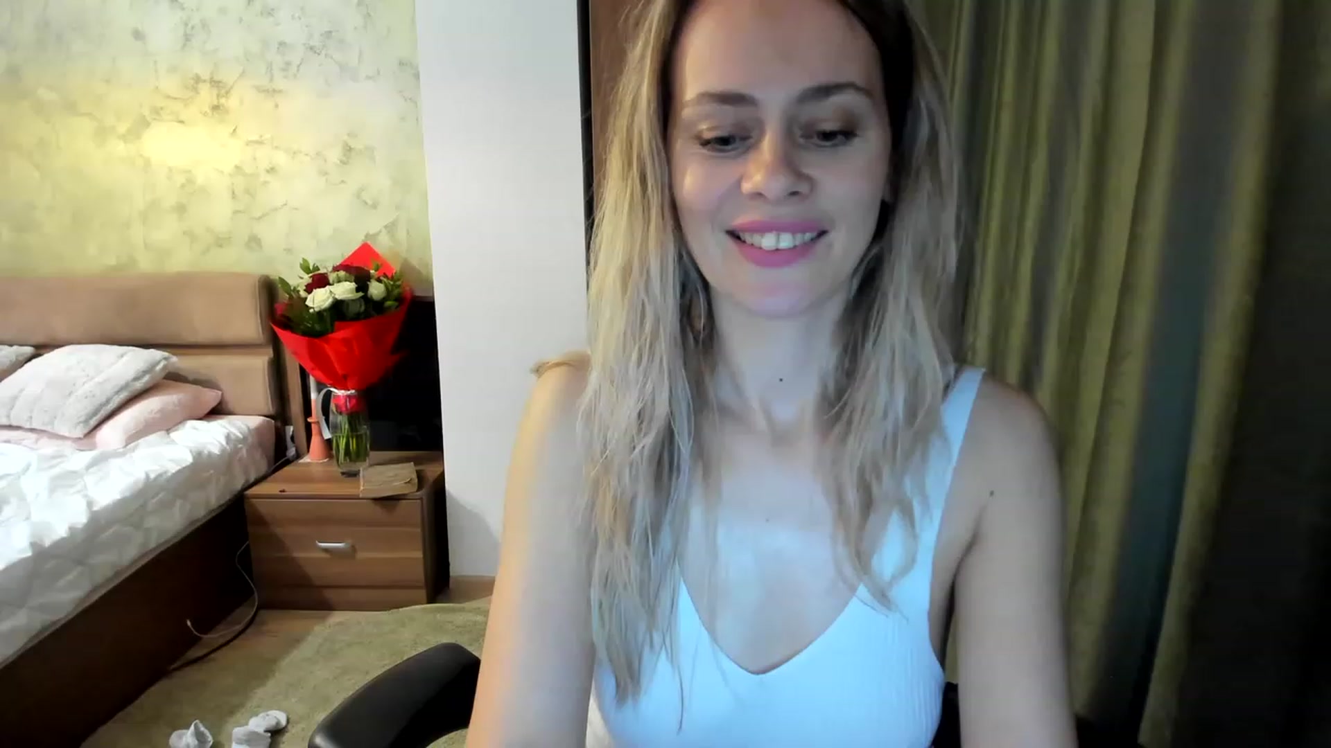 Gallery image thumbnail from DebraPaige's myfreecams stream on, 02/23/2023, 17:09 image 9 of 20