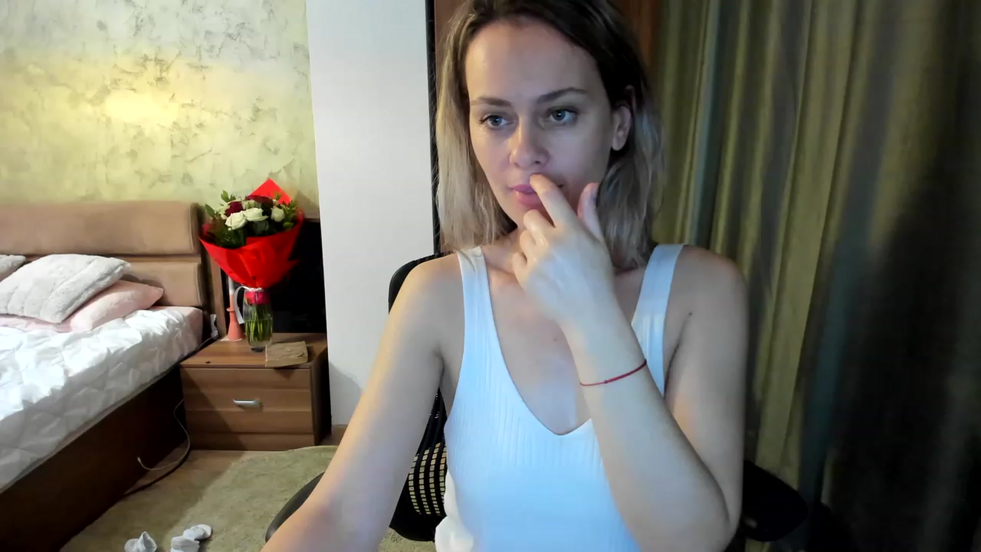 Gallery image thumbnail from DebraPaige's myfreecams stream on, 02/23/2023, 17:09 image 8 of 20