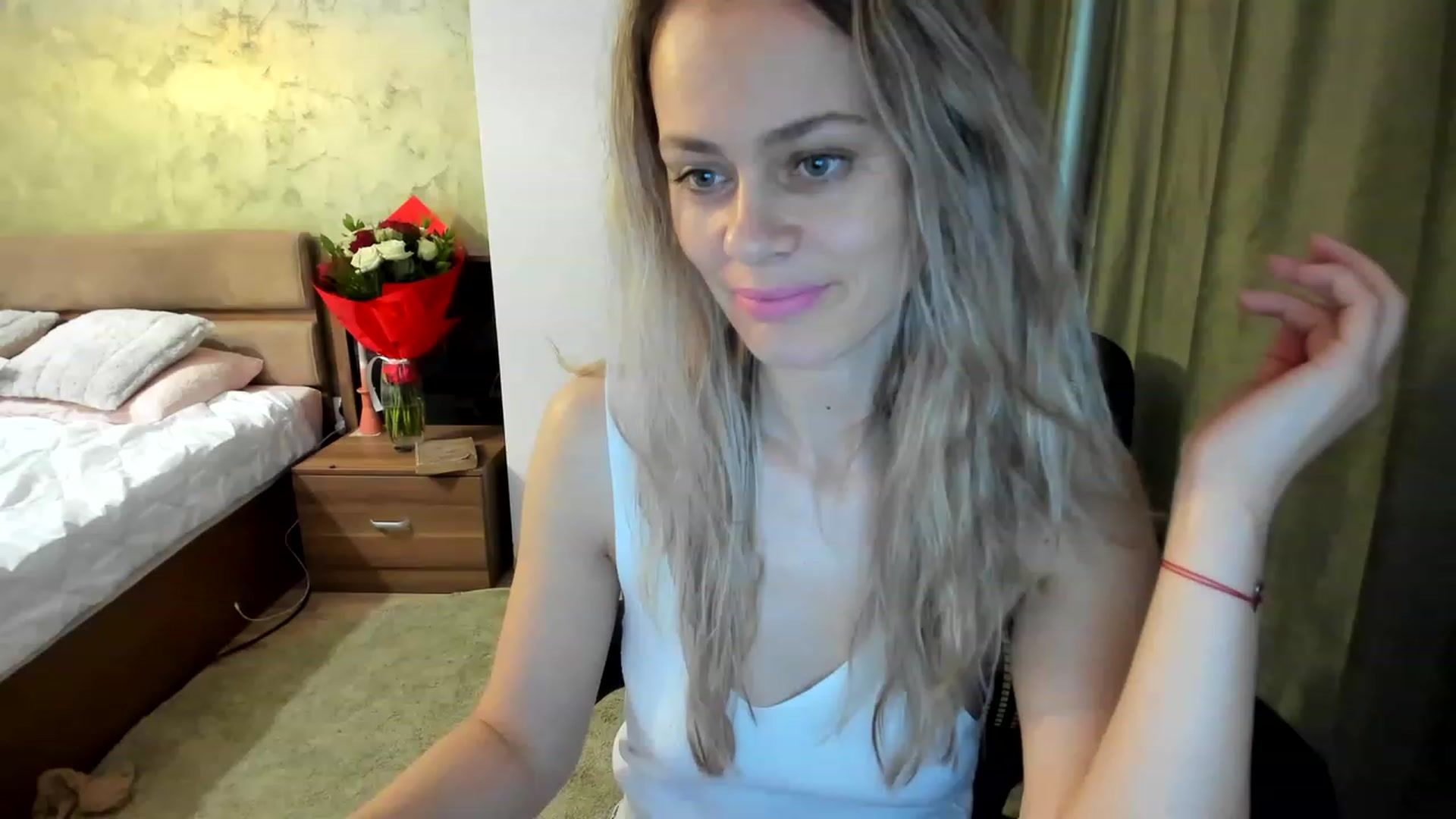Gallery image thumbnail from DebraPaige's myfreecams stream on, 02/23/2023, 17:09 image 5 of 20