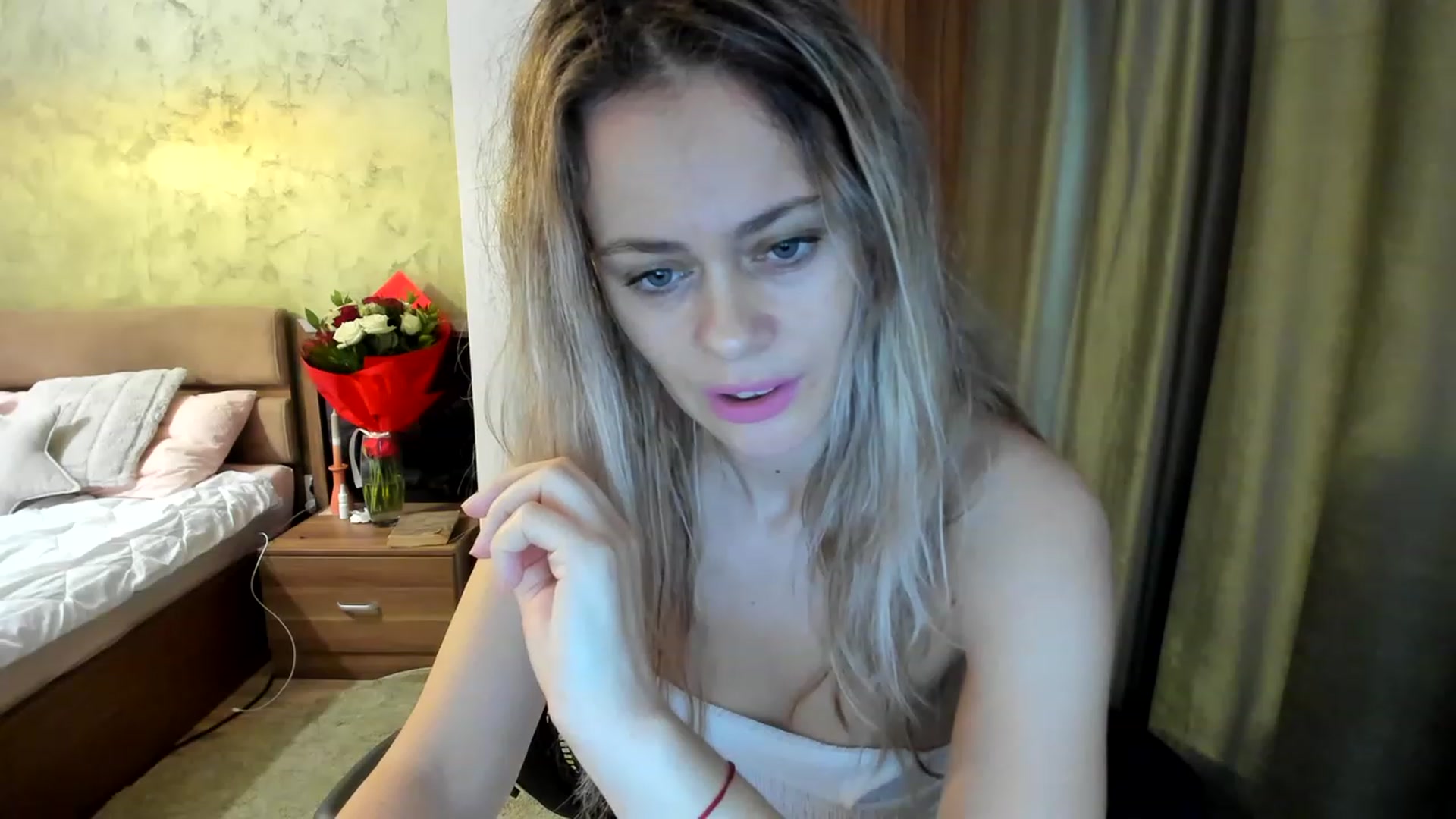 Gallery image thumbnail from DebraPaige's myfreecams stream on, 02/24/2023, 07:54 image 2 of 20