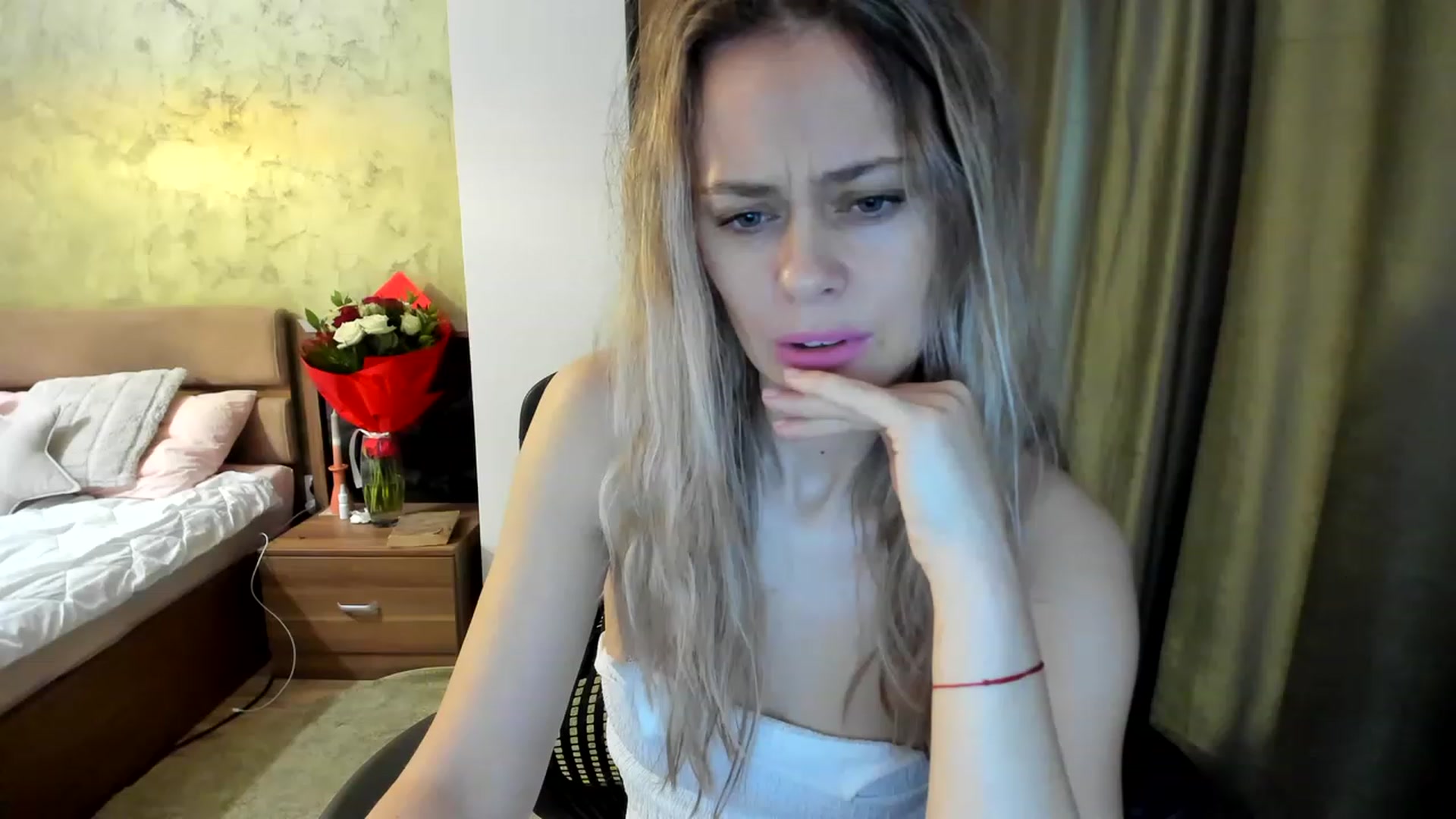 Gallery image thumbnail from DebraPaige's myfreecams stream on, 02/24/2023, 07:54 image 4 of 20