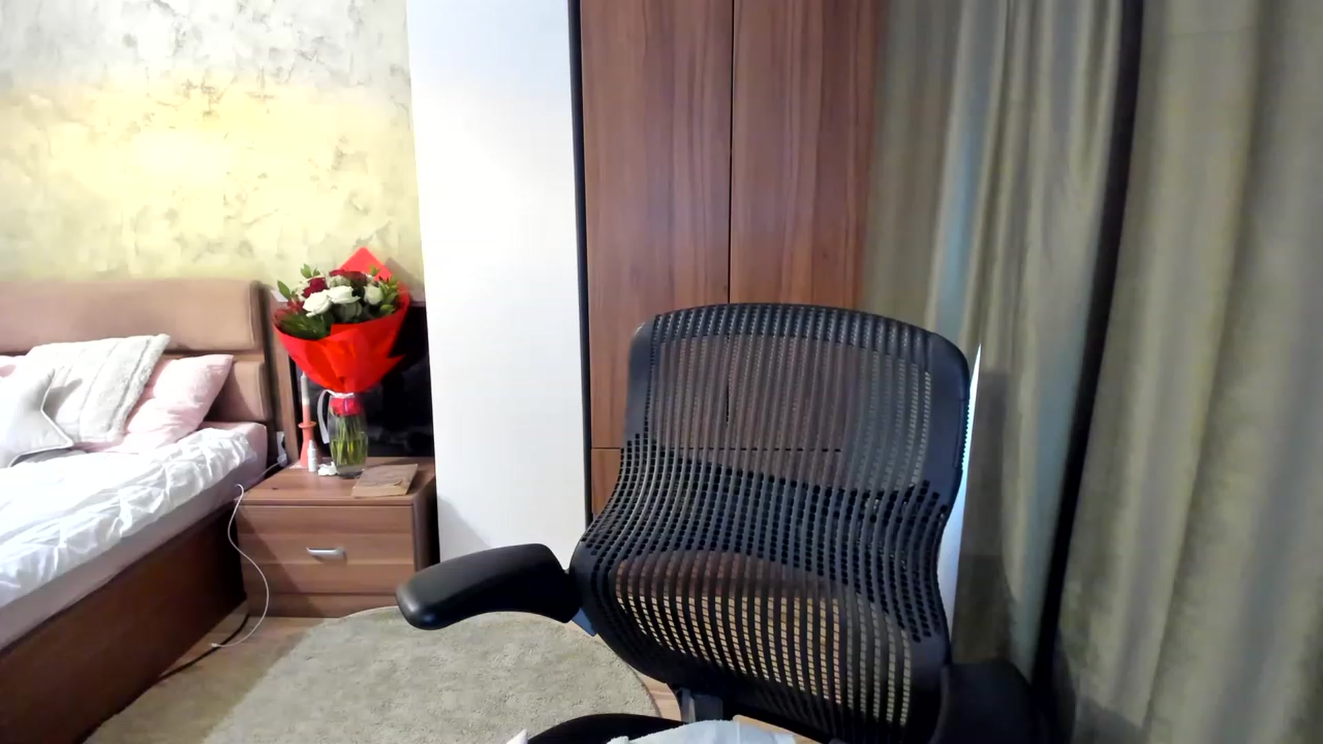 Gallery image thumbnail from DebraPaige's myfreecams stream on, 02/24/2023, 07:54 image 11 of 20