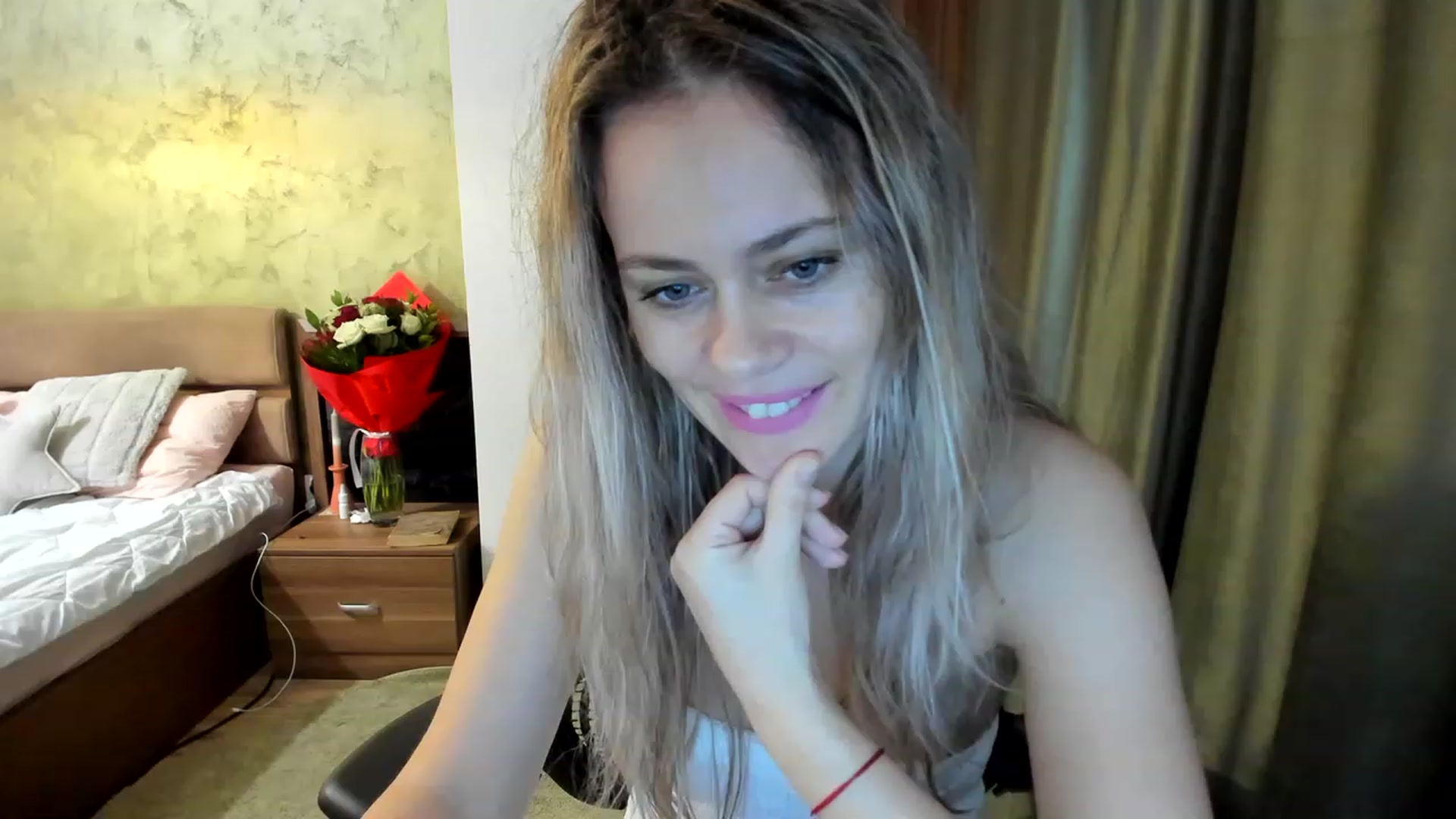 Gallery image thumbnail from DebraPaige's myfreecams stream on, 02/24/2023, 07:54 image 1 of 20