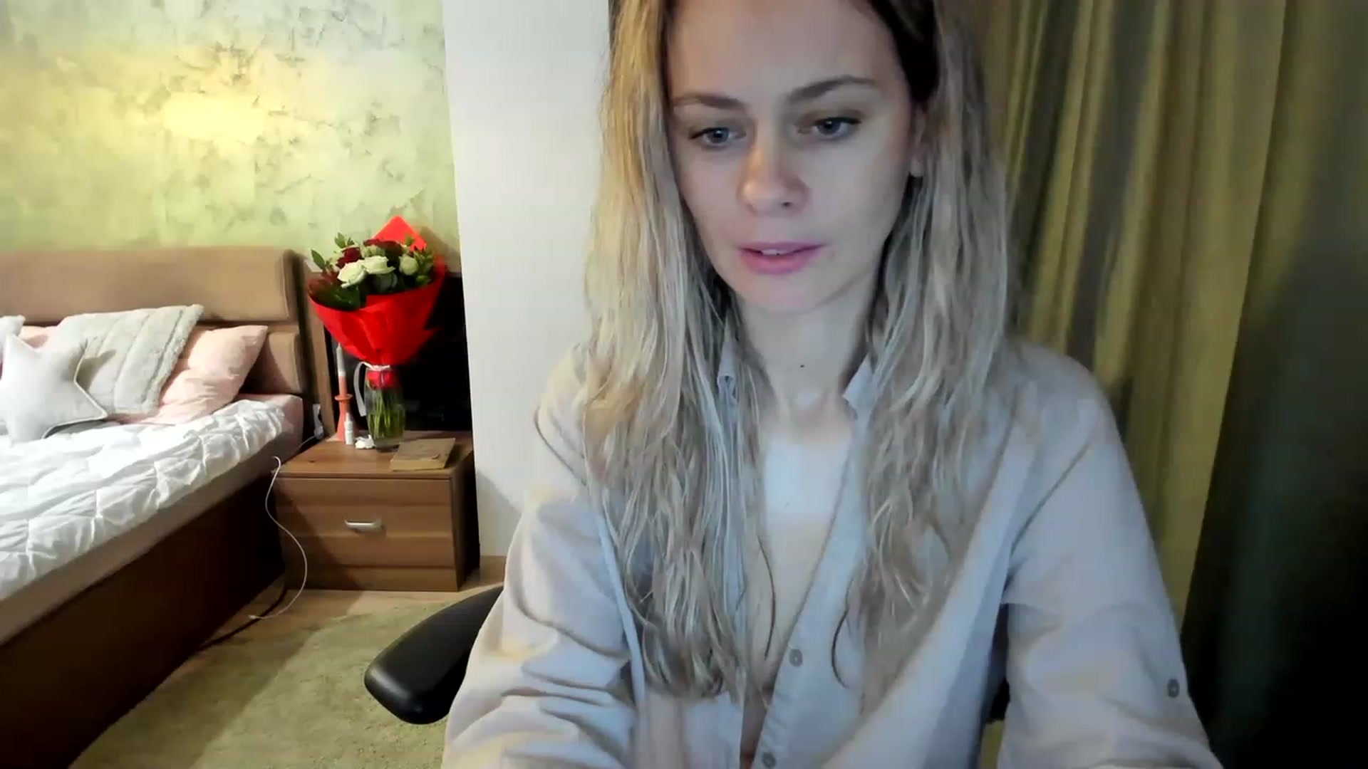 Gallery image thumbnail from DebraPaige's myfreecams stream on, 02/24/2023, 09:29 image 9 of 20
