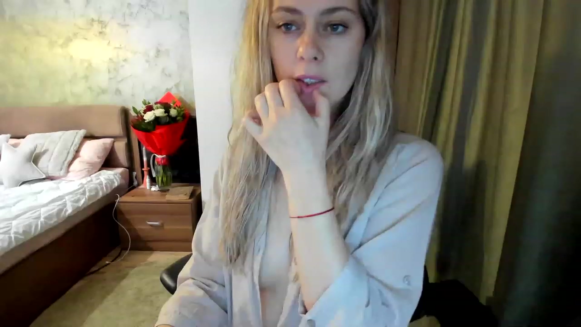 Gallery image thumbnail from DebraPaige's myfreecams stream on, 02/24/2023, 09:29 image 18 of 20