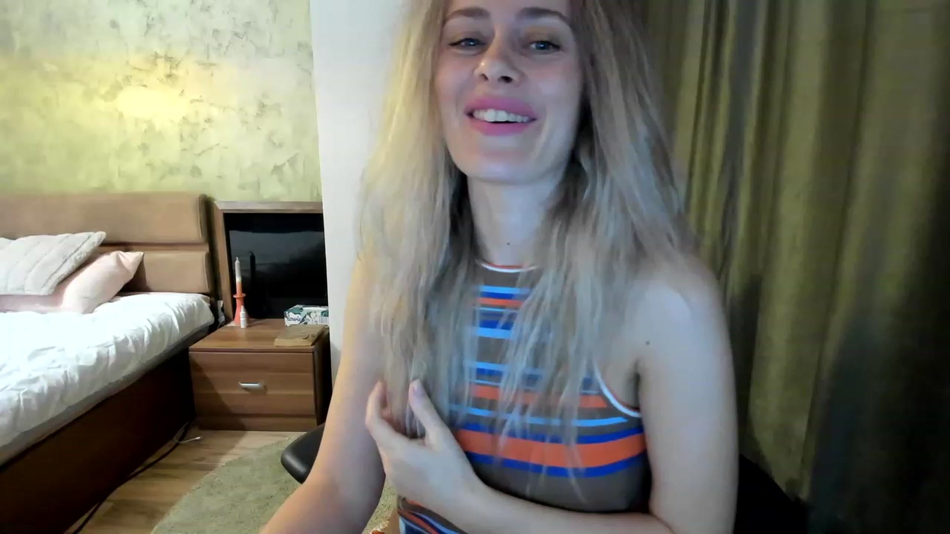 Gallery image thumbnail from DebraPaige's myfreecams stream on, 02/27/2023, 12:03 image 14 of 20