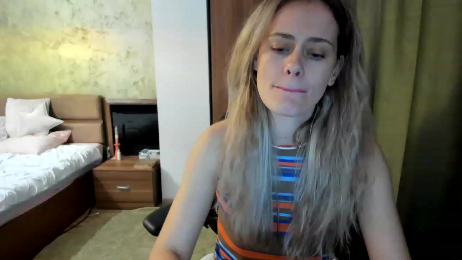 Gallery image thumbnail from DebraPaige's myfreecams stream on, 02/27/2023, 14:04 image 4 of 20
