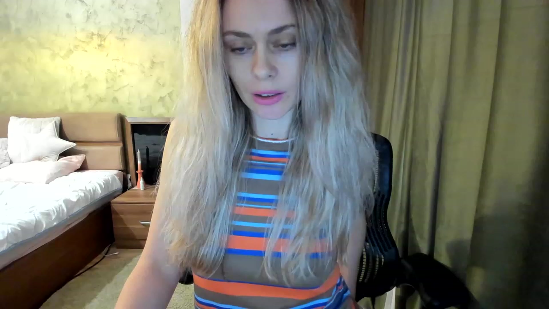 Gallery image thumbnail from DebraPaige's myfreecams stream on, 02/27/2023, 14:04 image 8 of 20