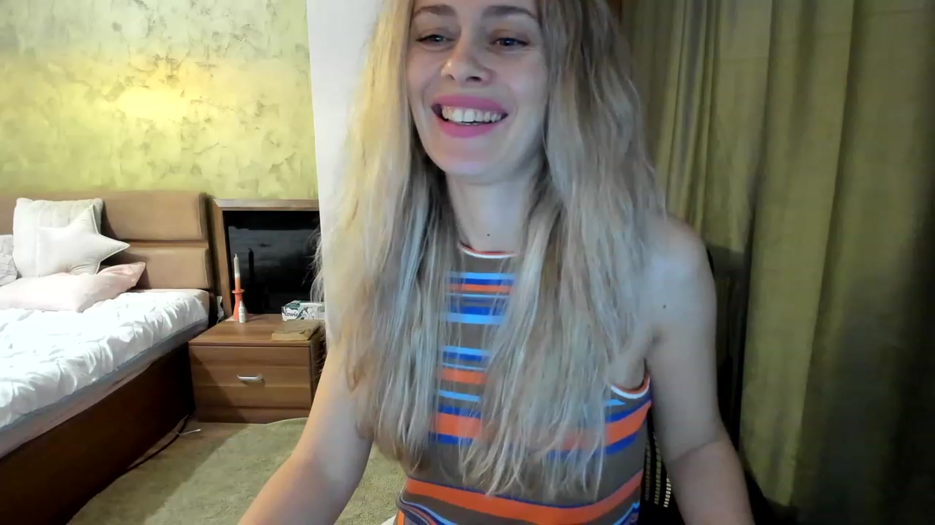 Gallery image thumbnail from DebraPaige's myfreecams stream on, 02/27/2023, 14:04 image 10 of 20