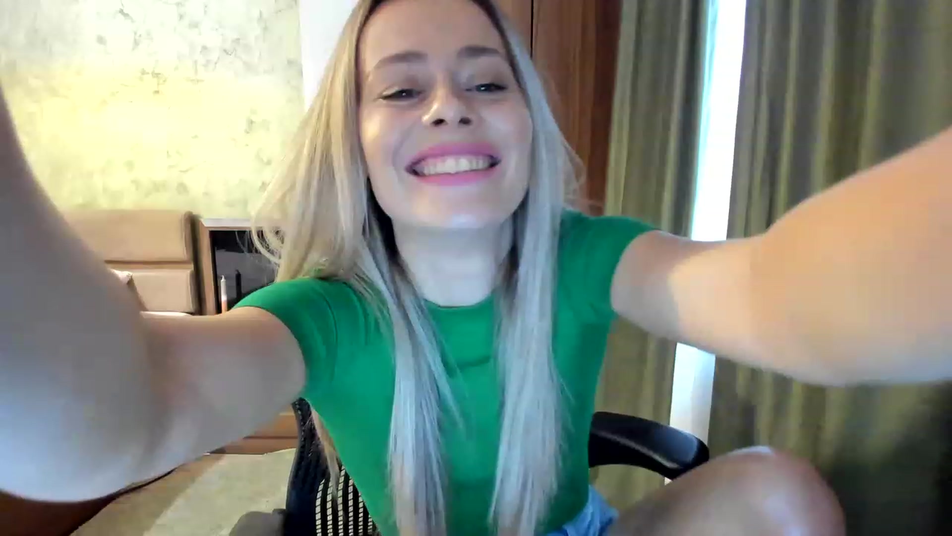 Gallery image thumbnail from DebraPaige's myfreecams stream on, 02/28/2023, 07:32 image 15 of 20