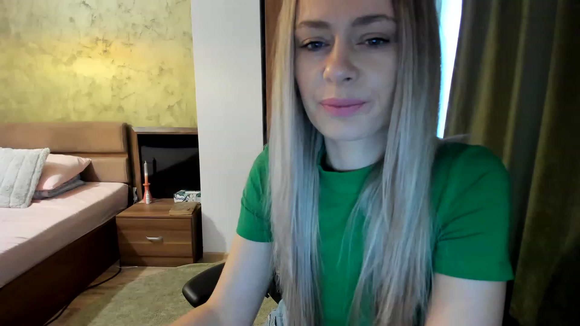 Gallery image thumbnail from DebraPaige's myfreecams stream on, 02/28/2023, 07:32 image 2 of 20