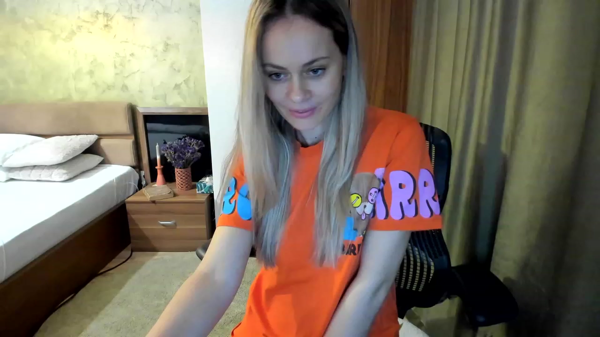 Gallery image thumbnail from DebraPaige's myfreecams stream on, 03/01/2023, 12:55 image 12 of 20
