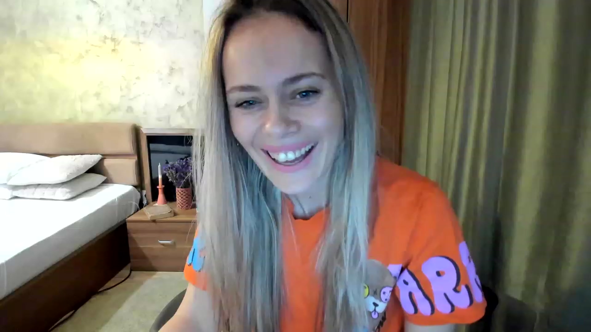 Gallery image thumbnail from DebraPaige's myfreecams stream on, 03/01/2023, 13:17 image 9 of 20