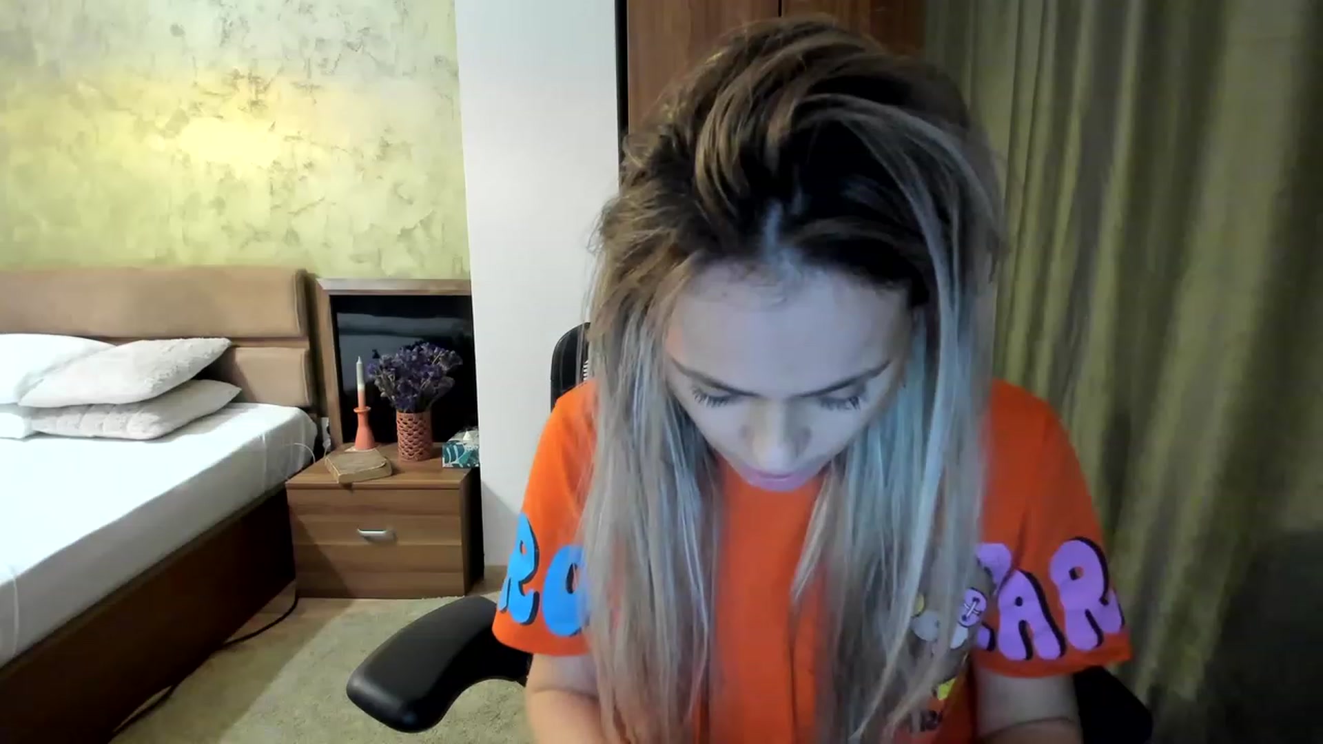 Gallery image thumbnail from DebraPaige's myfreecams stream on, 03/01/2023, 13:51 image 13 of 20