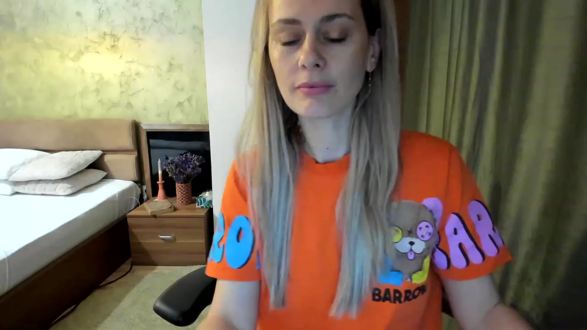 Gallery image thumbnail from DebraPaige's myfreecams stream on, 03/01/2023, 13:51 image 11 of 20