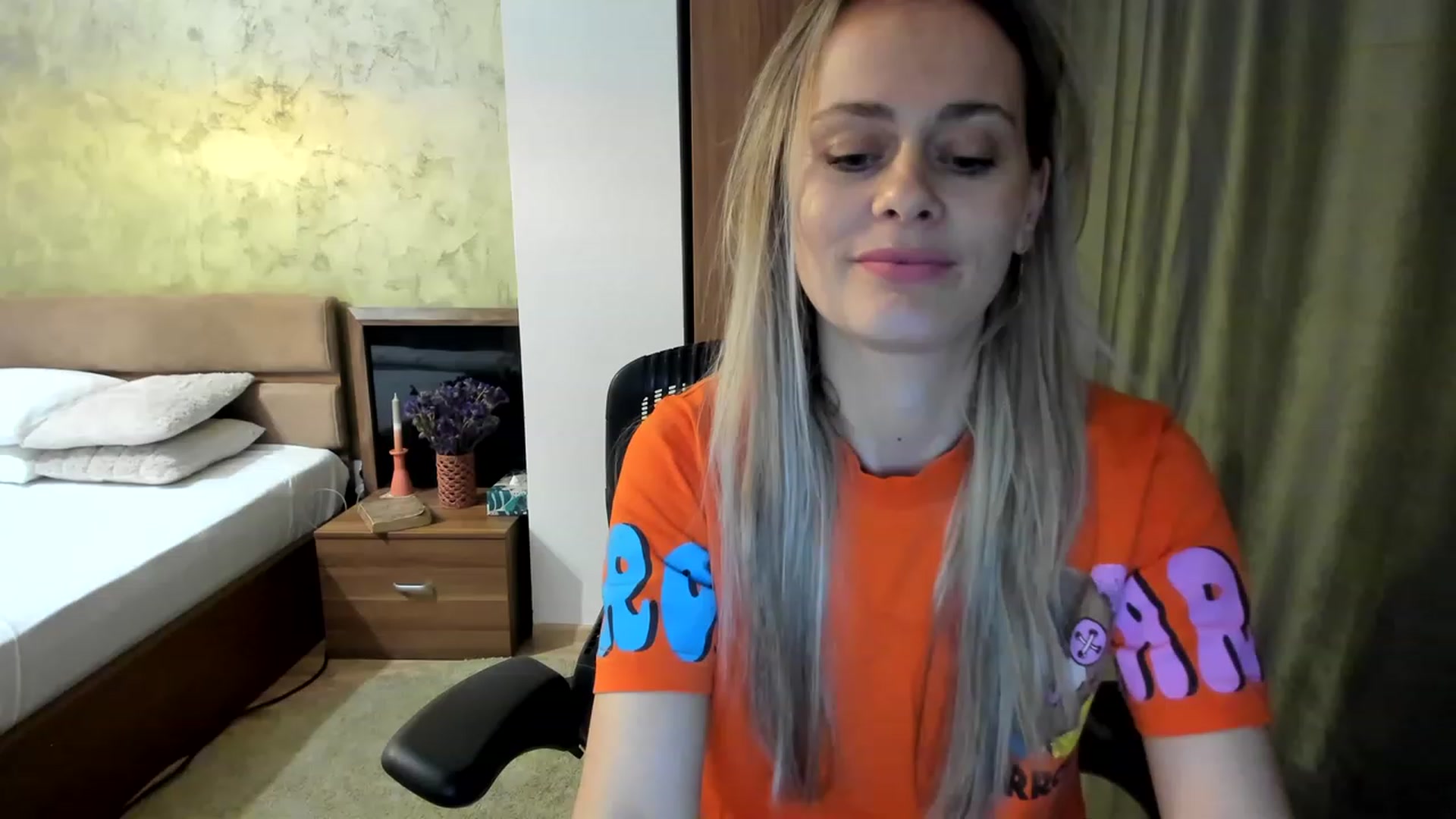 Gallery image thumbnail from DebraPaige's myfreecams stream on, 03/01/2023, 13:51 image 15 of 20