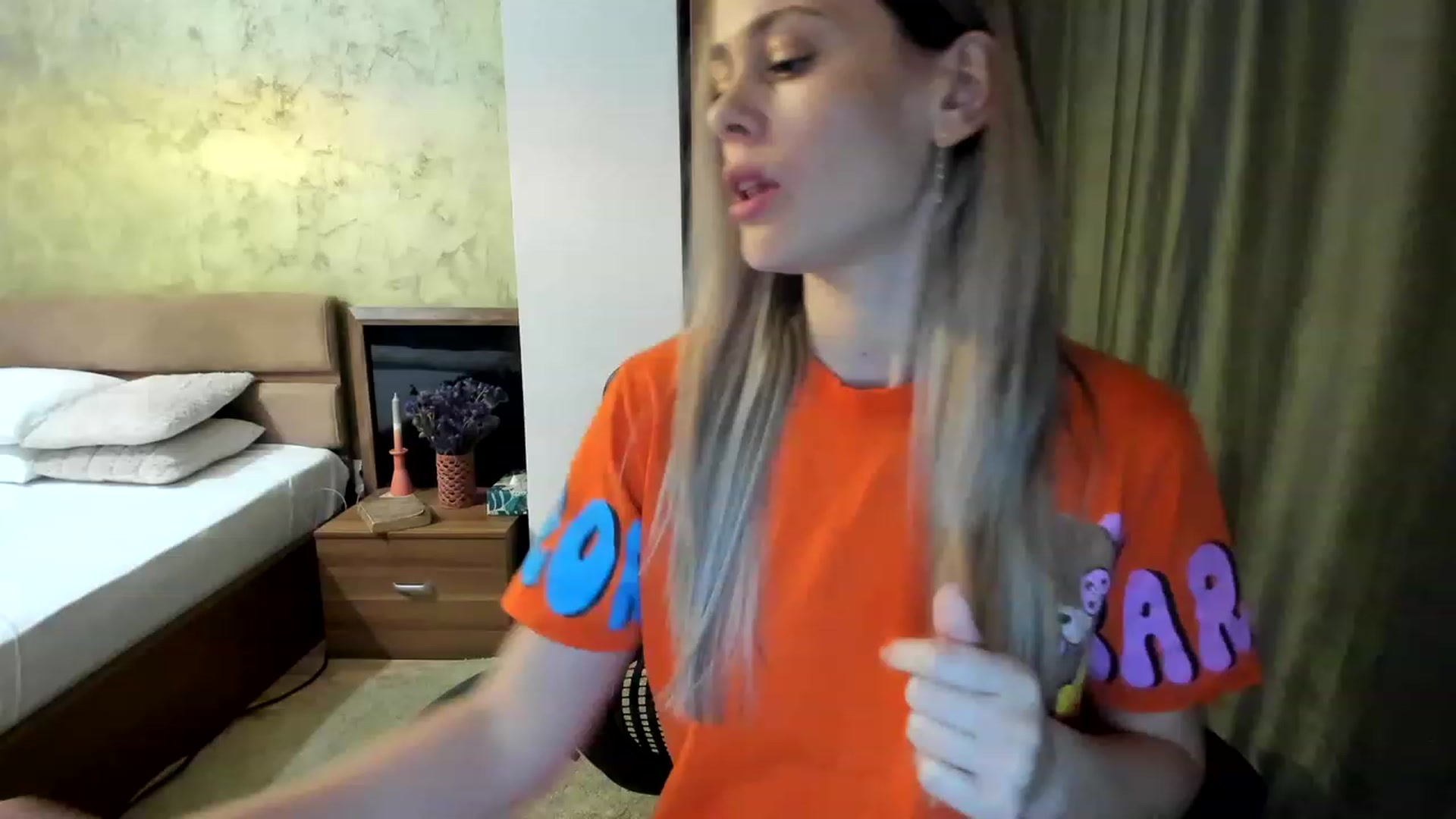 Gallery image thumbnail from DebraPaige's myfreecams stream on, 03/01/2023, 13:51 image 8 of 20