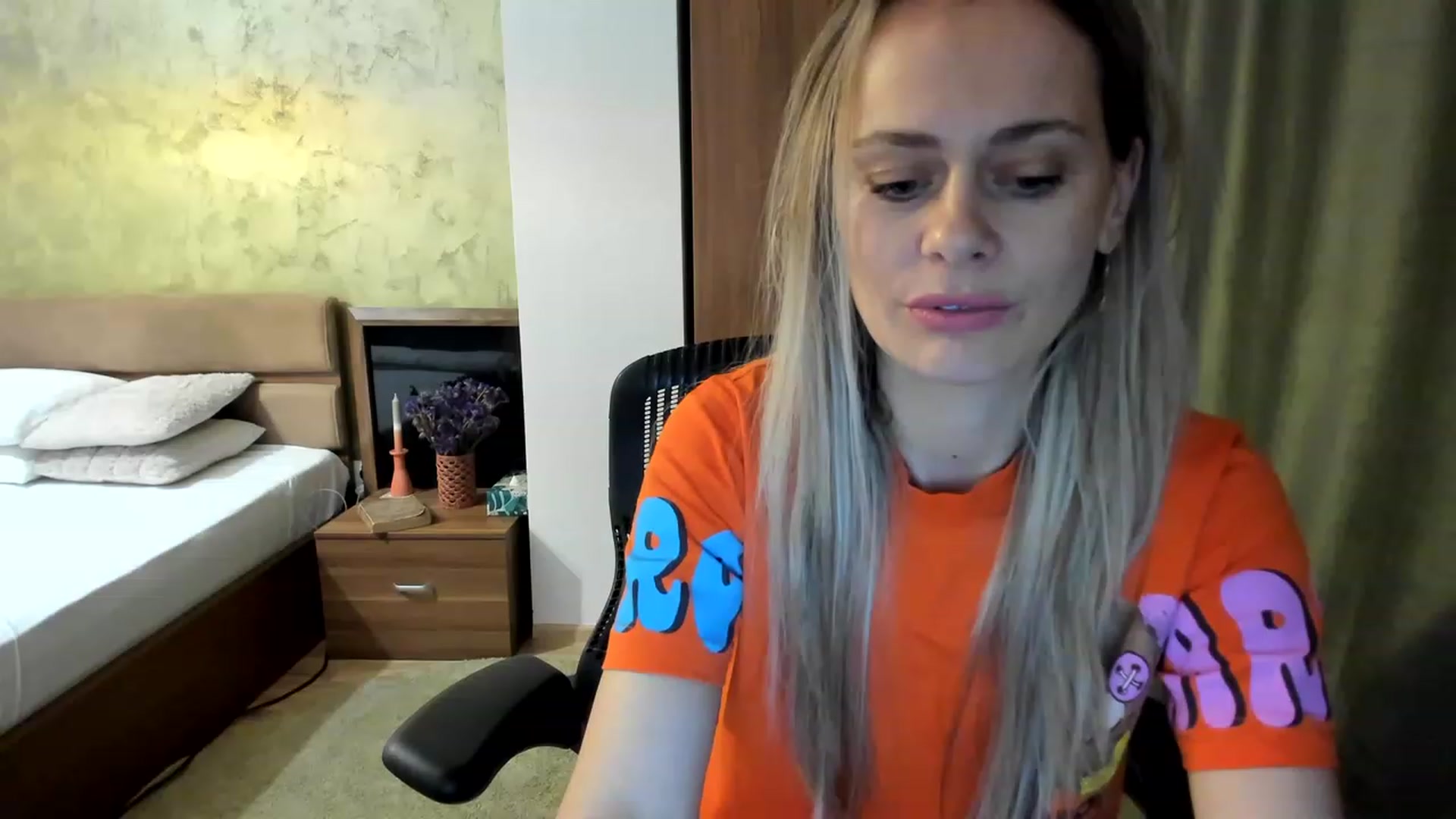 Gallery image thumbnail from DebraPaige's myfreecams stream on, 03/01/2023, 13:51 image 16 of 20