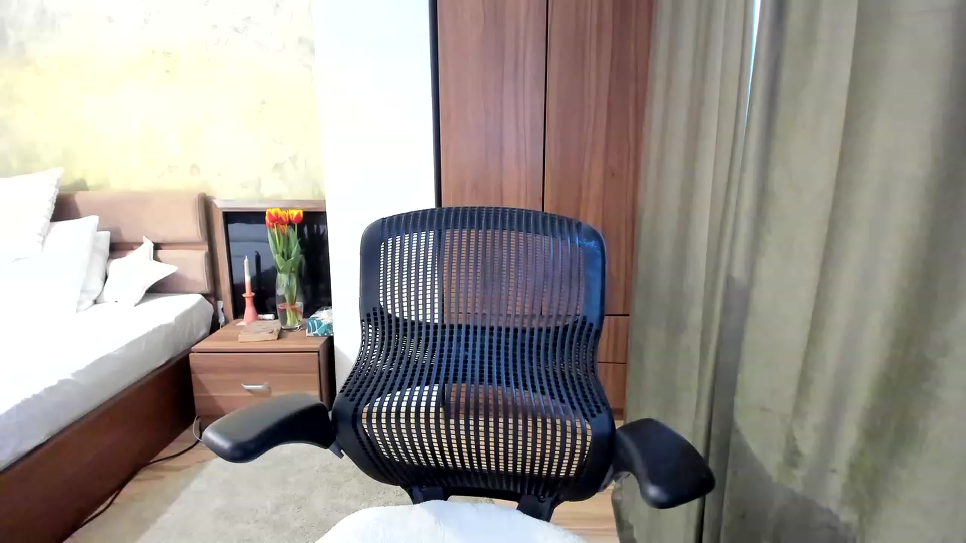 Gallery image thumbnail from DebraPaige's myfreecams stream on, 03/03/2023, 12:01 image 9 of 20