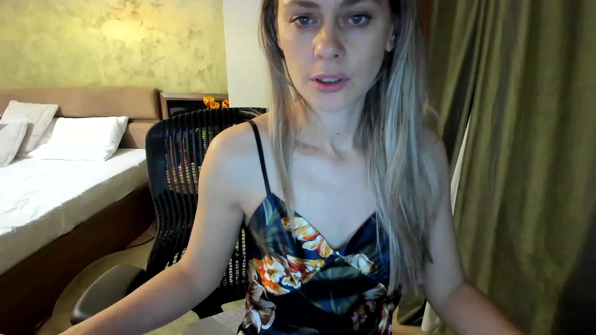 Gallery image thumbnail from DebraPaige's myfreecams stream on, 03/04/2023, 19:13 image 19 of 20