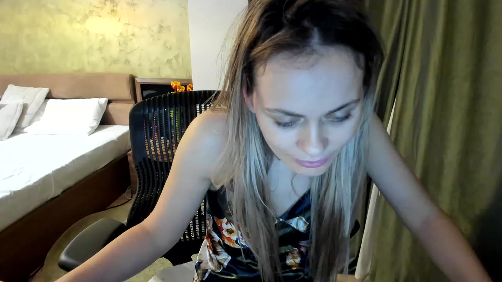 Gallery image thumbnail from DebraPaige's myfreecams stream on, 03/04/2023, 19:13 image 14 of 20