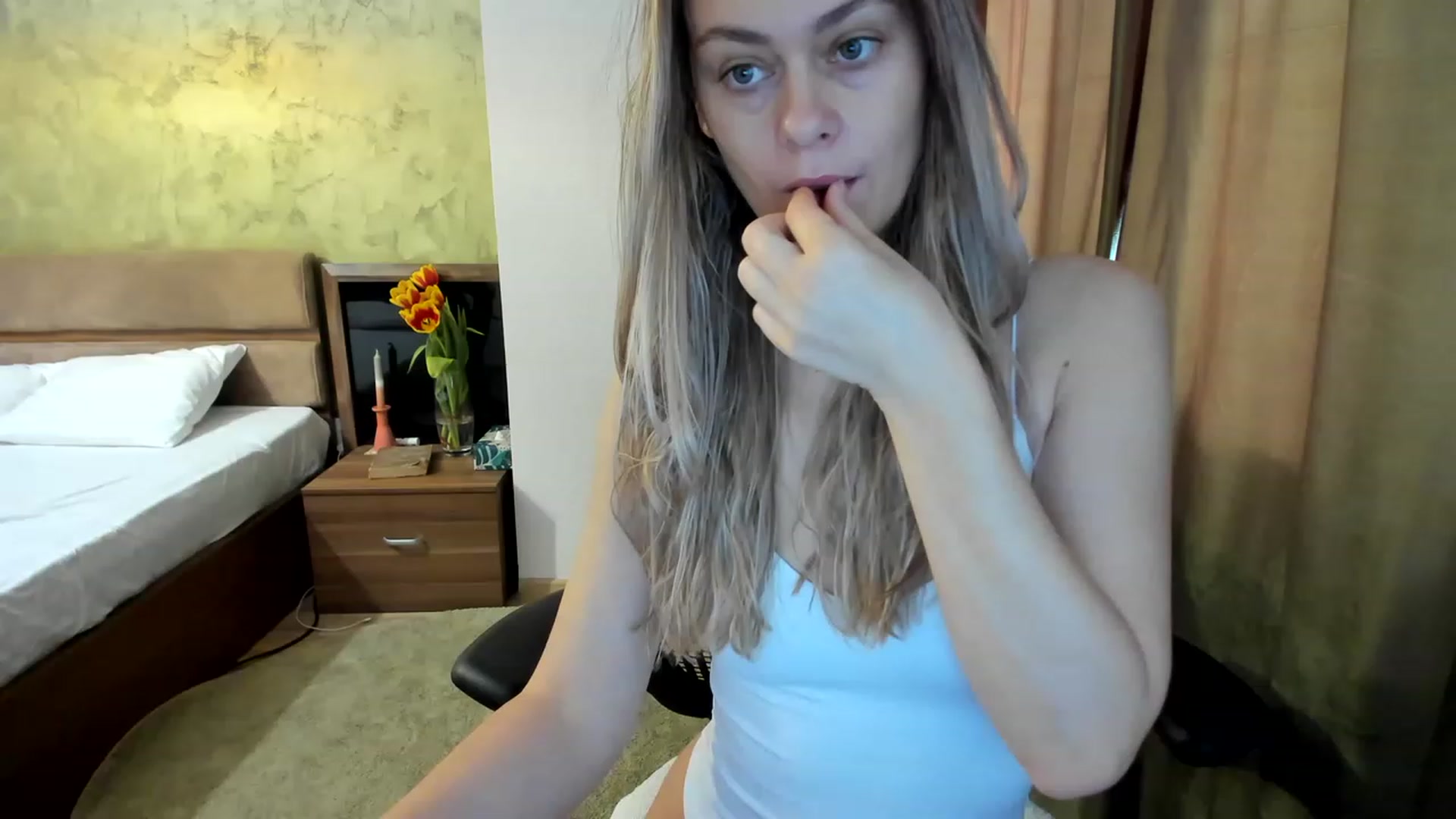 Gallery image thumbnail from DebraPaige's myfreecams stream on, 03/05/2023, 09:47 image 8 of 20
