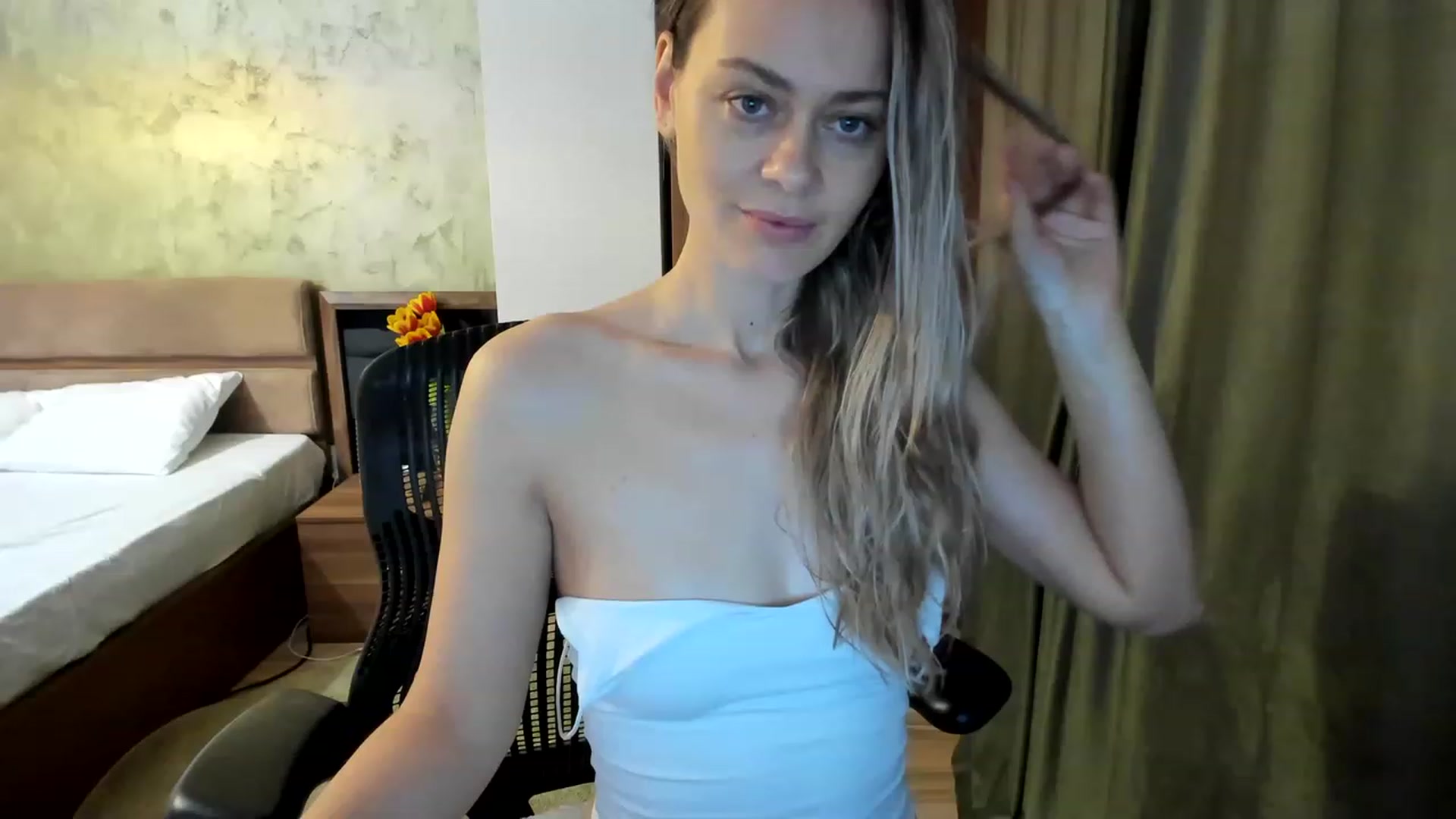 Gallery image thumbnail from DebraPaige's myfreecams stream on, 03/05/2023, 10:50 image 14 of 20