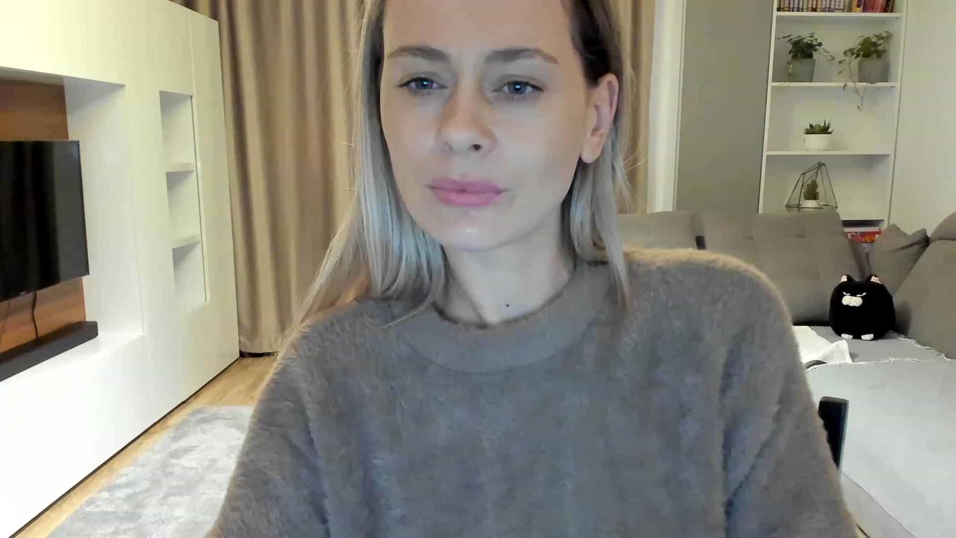 Gallery image thumbnail from DebraPaige's myfreecams stream on, 03/06/2023, 14:33 image 15 of 20