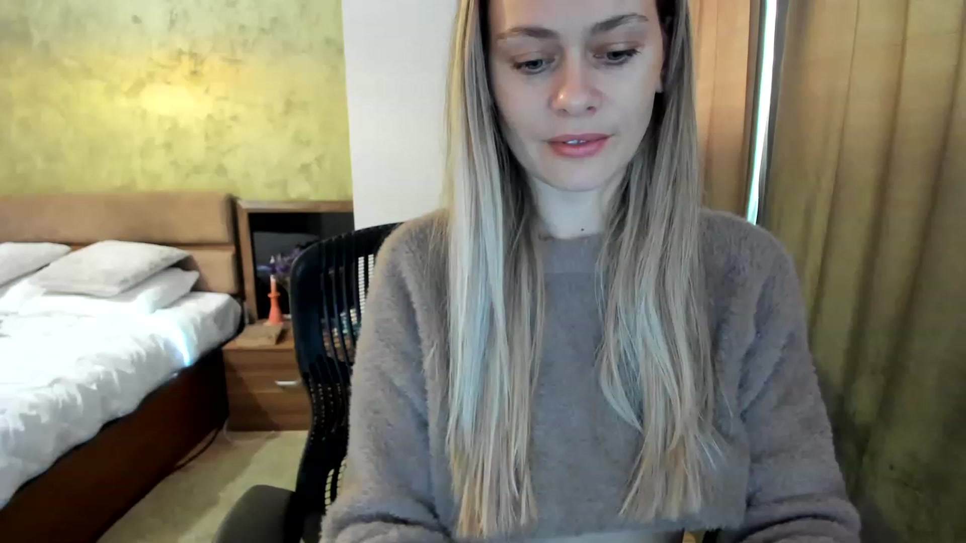 Gallery image thumbnail from DebraPaige's myfreecams stream on, 03/08/2023, 08:06 image 10 of 20