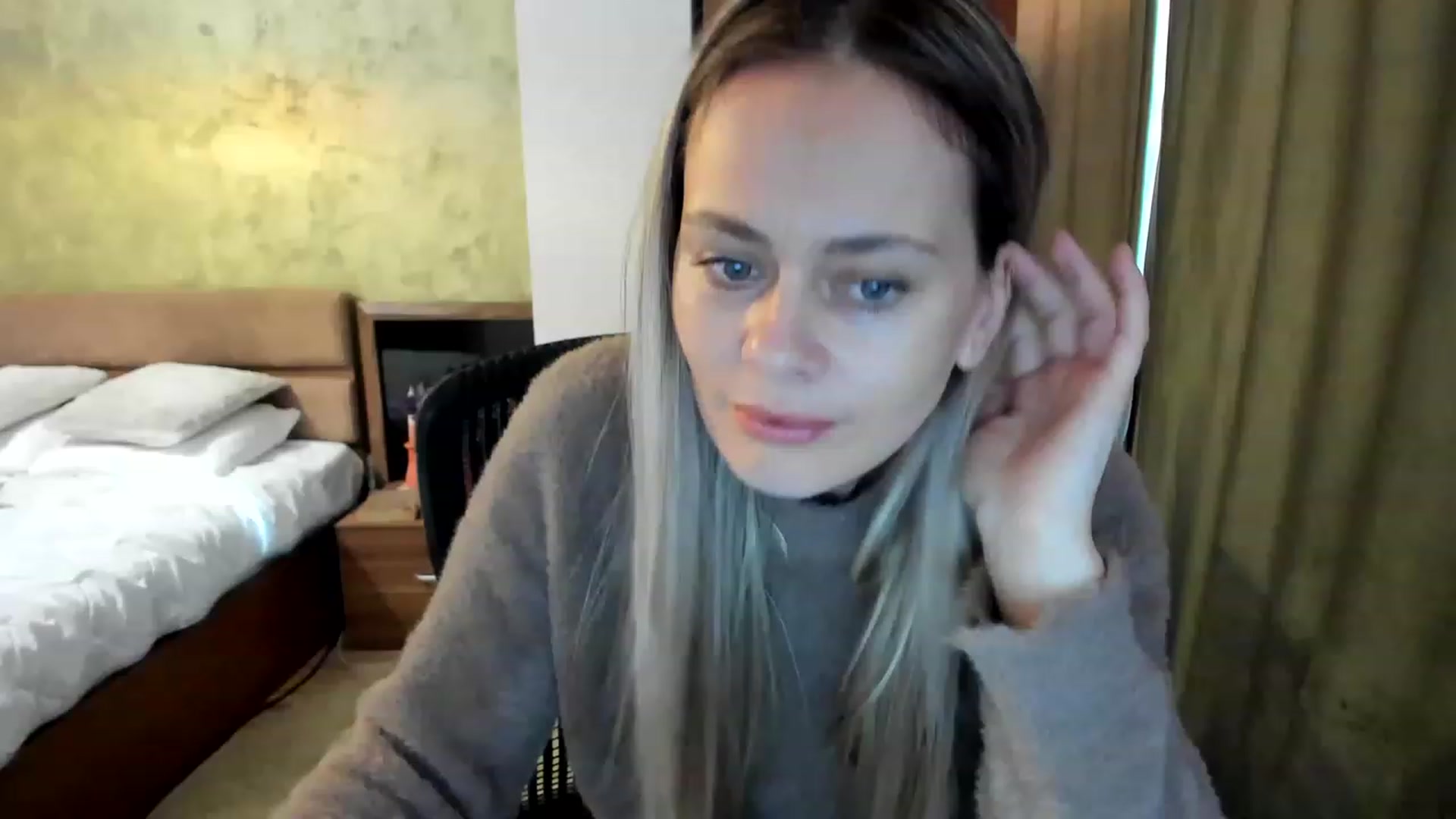 Gallery image thumbnail from DebraPaige's myfreecams stream on, 03/08/2023, 08:06 image 3 of 20