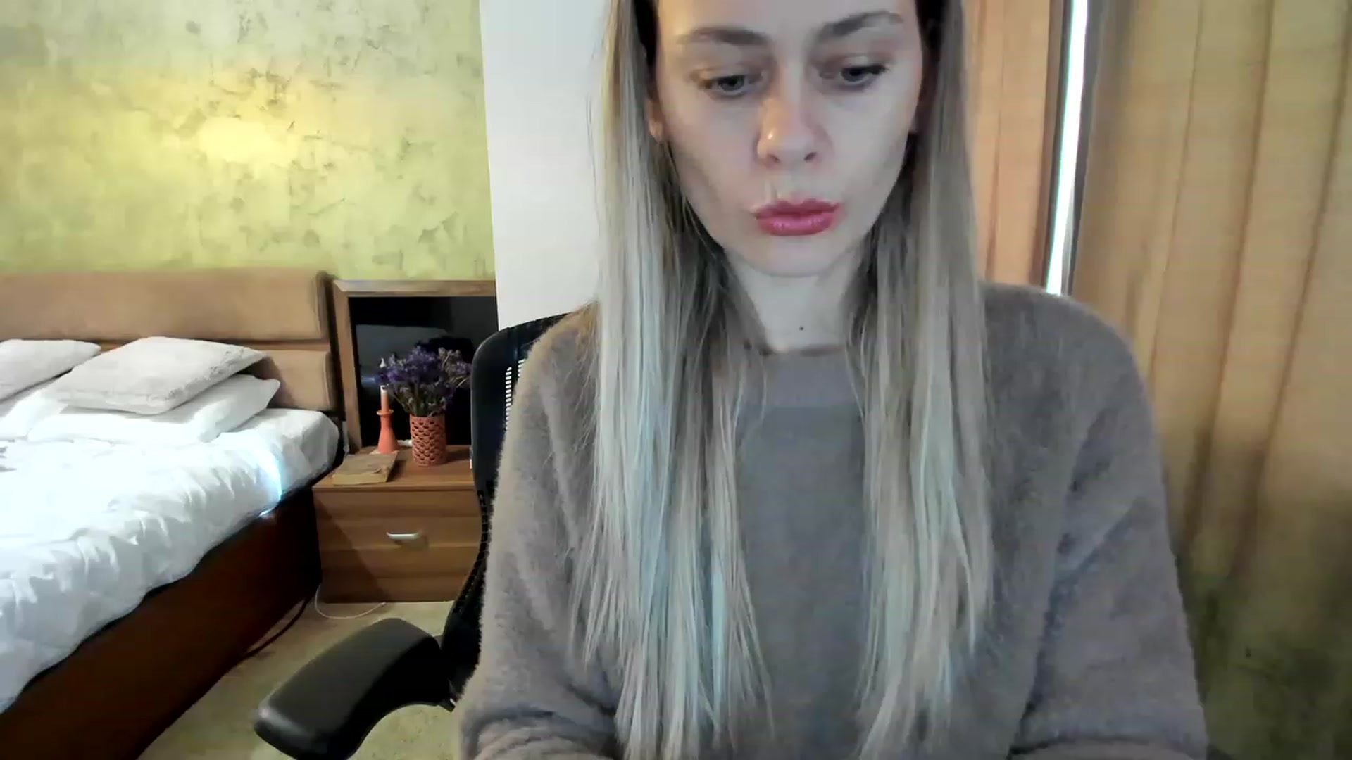 Gallery image thumbnail from DebraPaige's myfreecams stream on, 03/08/2023, 08:06 image 19 of 20