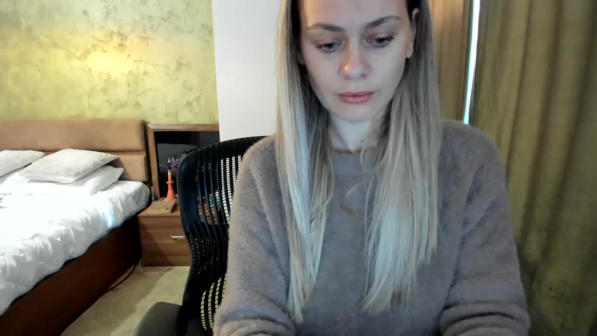 Gallery image thumbnail from DebraPaige's myfreecams stream on, 03/08/2023, 08:06 image 4 of 20