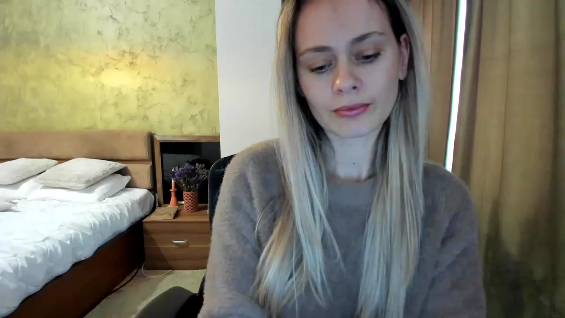 Gallery image thumbnail from DebraPaige's myfreecams stream on, 03/08/2023, 09:40 image 17 of 20