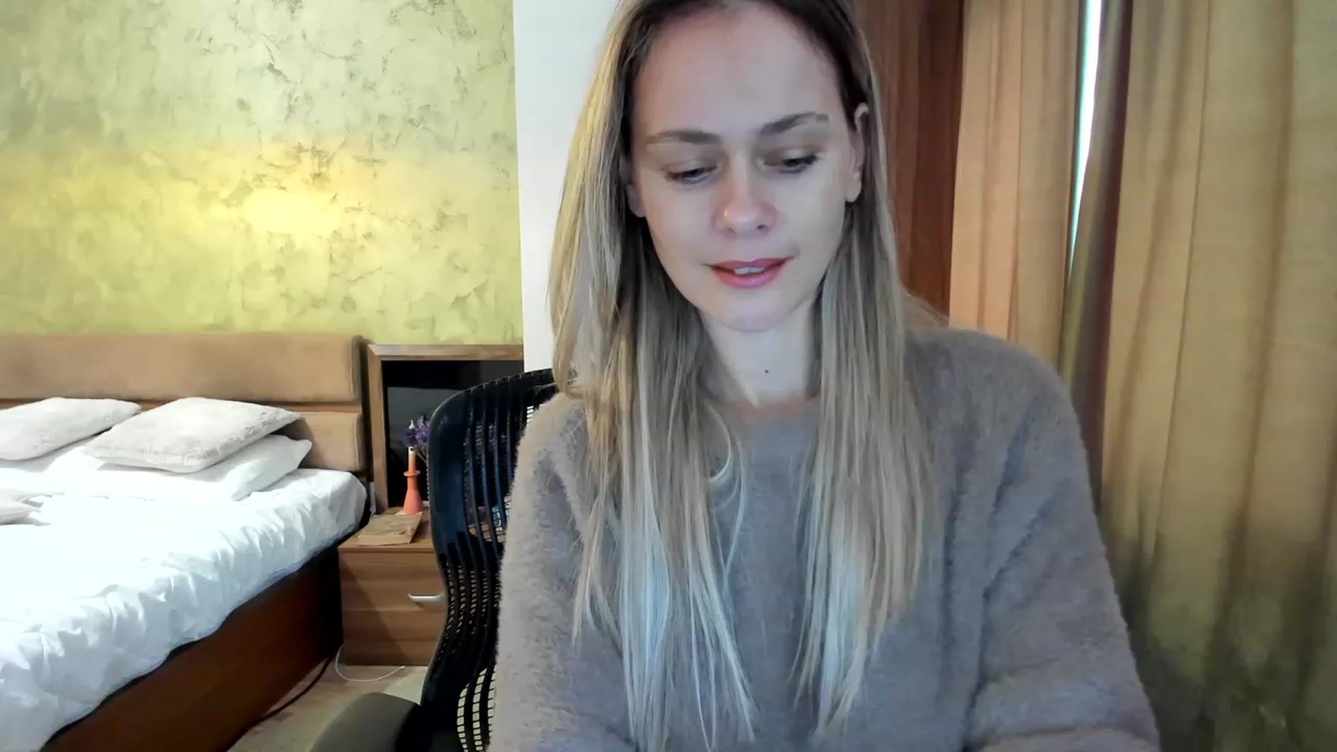 Gallery image thumbnail from DebraPaige's myfreecams stream on, 03/08/2023, 09:40 image 9 of 20