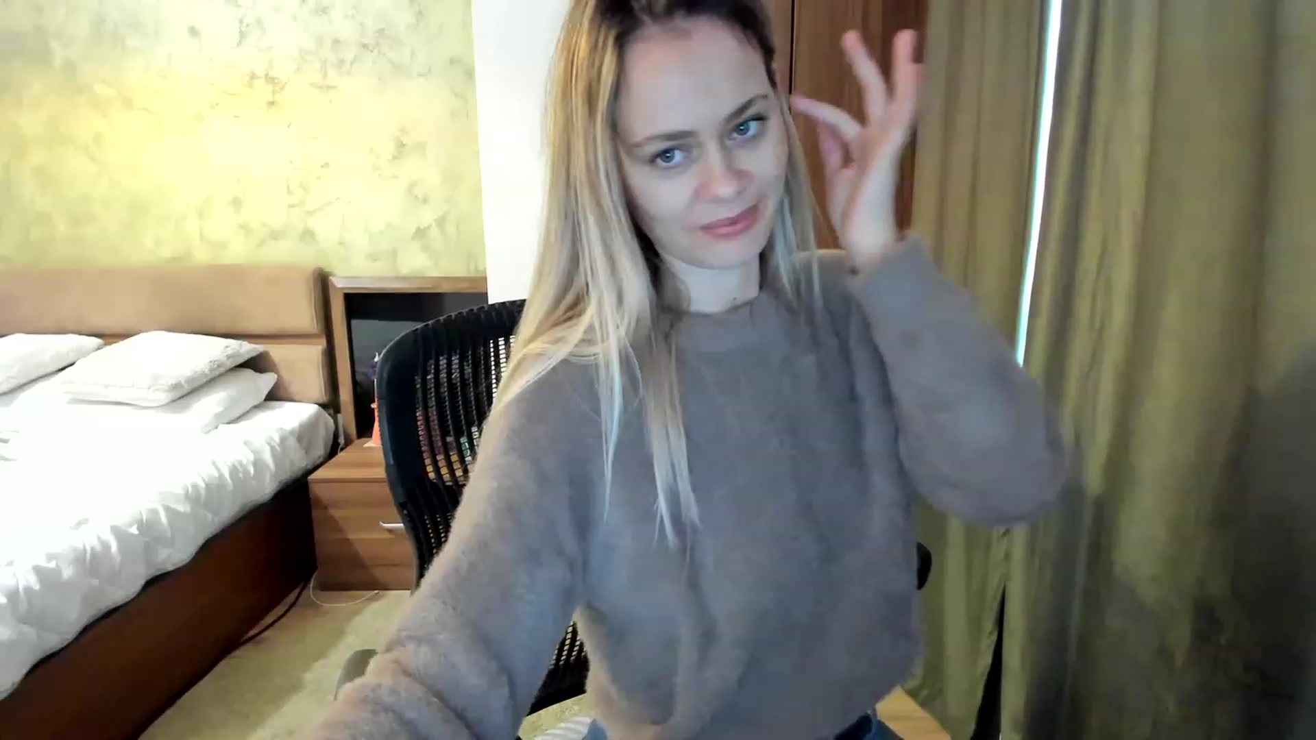 Gallery image thumbnail from DebraPaige's myfreecams stream on, 03/08/2023, 11:51 image 13 of 20