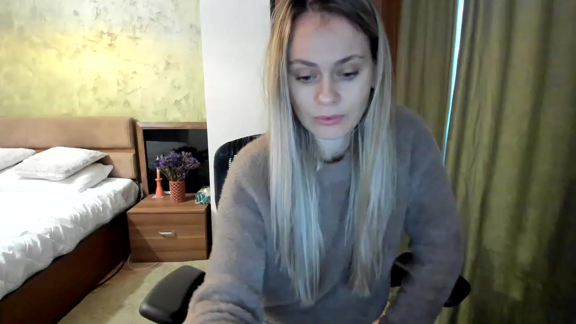 Gallery image thumbnail from DebraPaige's myfreecams stream on, 03/08/2023, 13:21 image 5 of 20