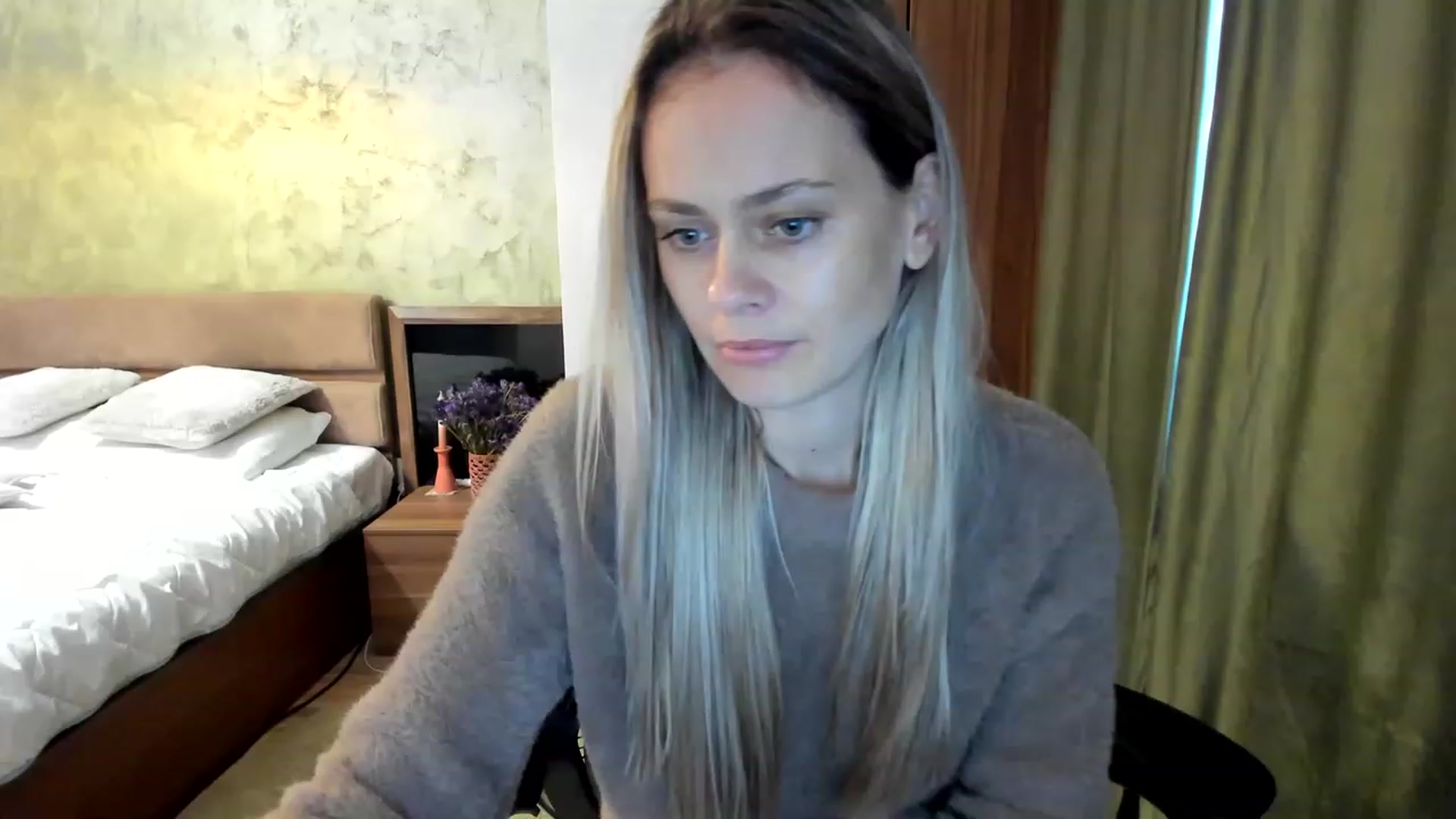 Gallery image thumbnail from DebraPaige's myfreecams stream on, 03/08/2023, 13:21 image 13 of 20