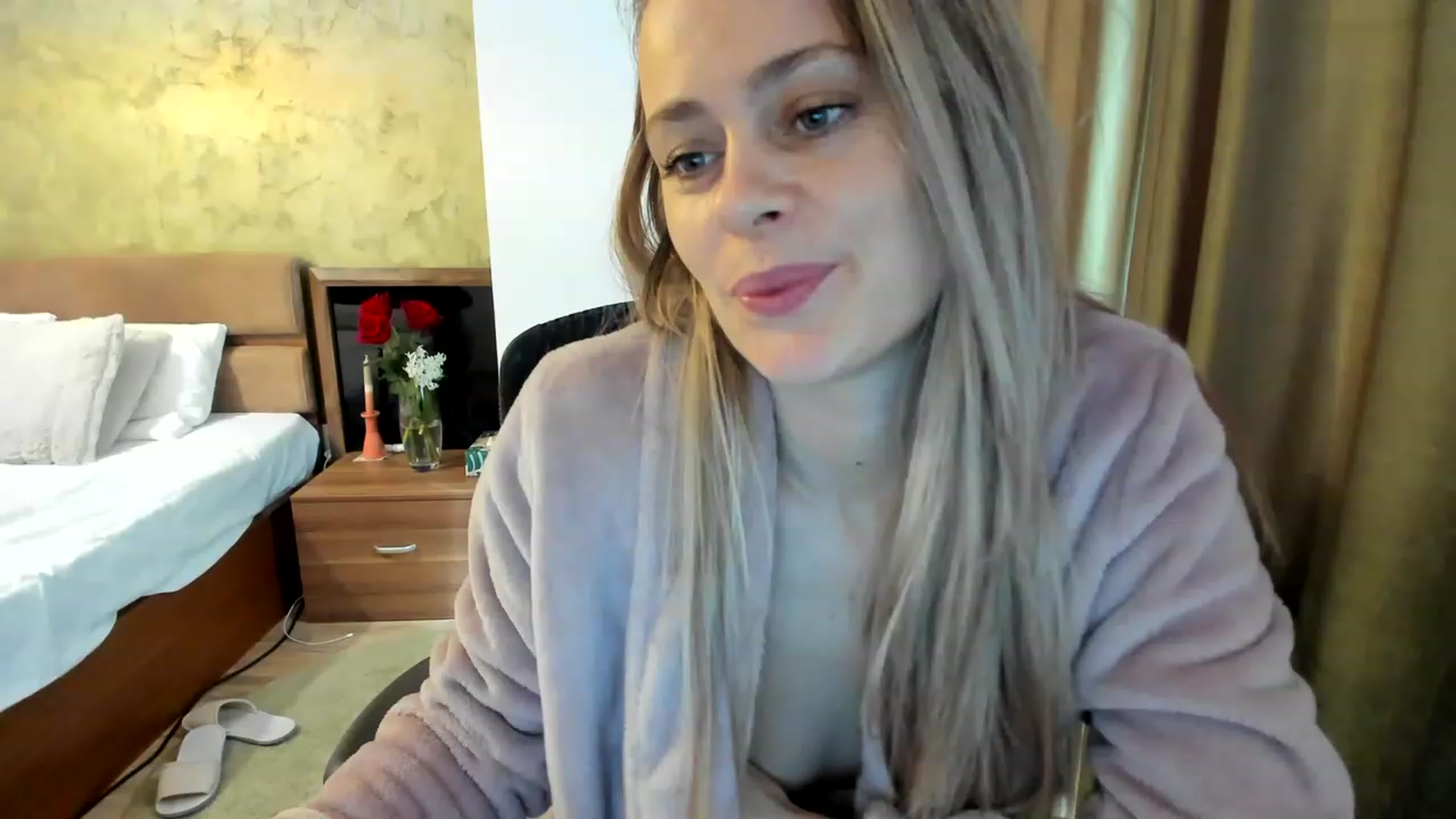 Gallery image thumbnail from DebraPaige's myfreecams stream on, 03/09/2023, 08:55 image 18 of 20