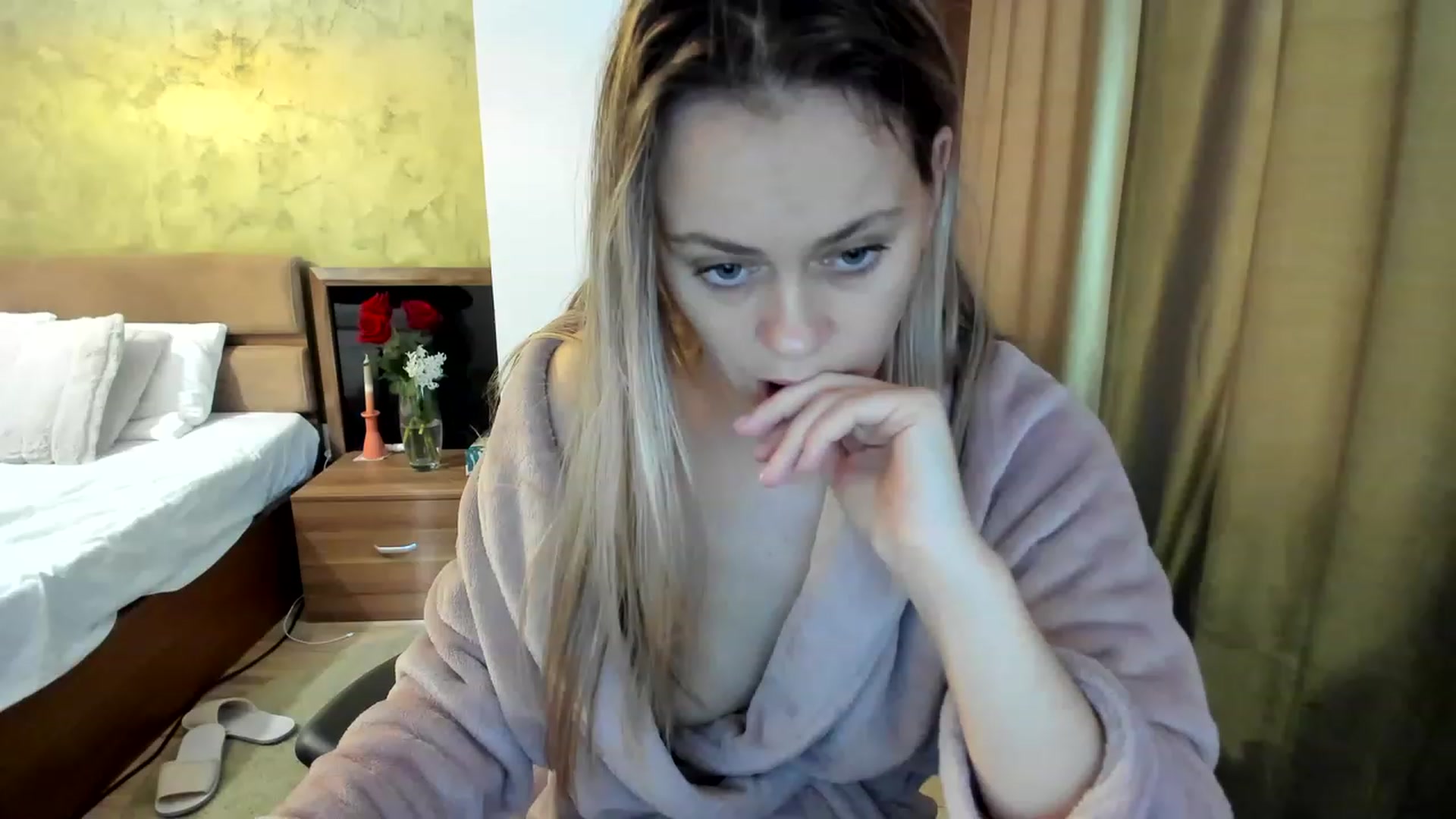 Gallery image thumbnail from DebraPaige's myfreecams stream on, 03/09/2023, 08:55 image 12 of 20